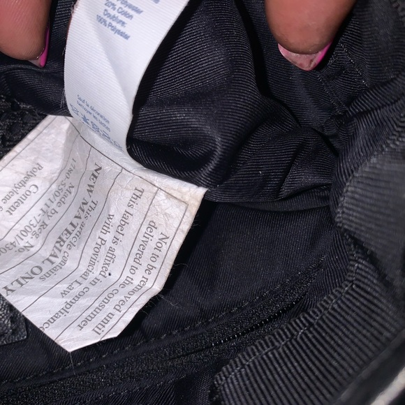 COPY - LULULEMON BLACK ATHLETICA BUCKET HANDBAG/CROSSBODY - Picture 5 of 15